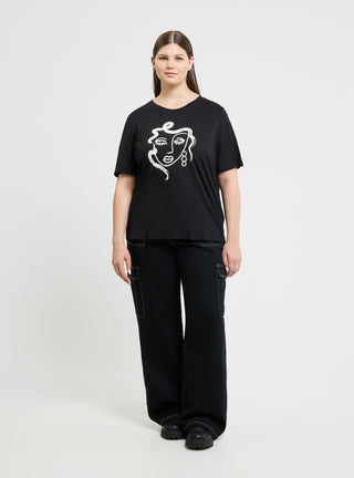 T-shirt ampia con stampa e applicazione