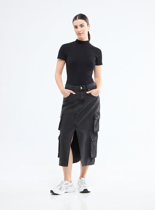 T-shirt a costina con collo lupetto