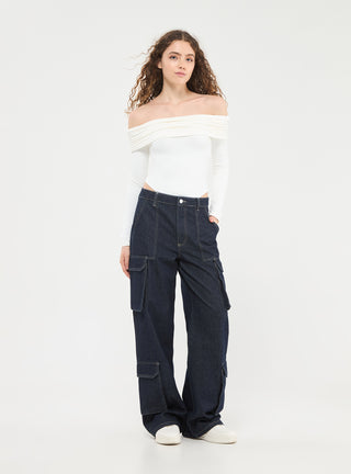 Body elasticizzato con spalle scoperte