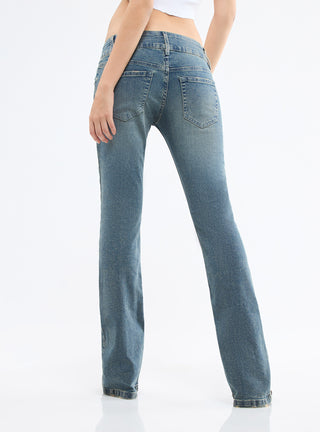 Jeans a zampa effetto sabbiato