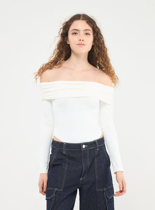 Body elasticizzato con spalle scoperte